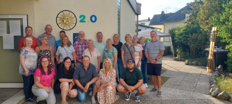 ein tolles Team, bei der Neueröffnung